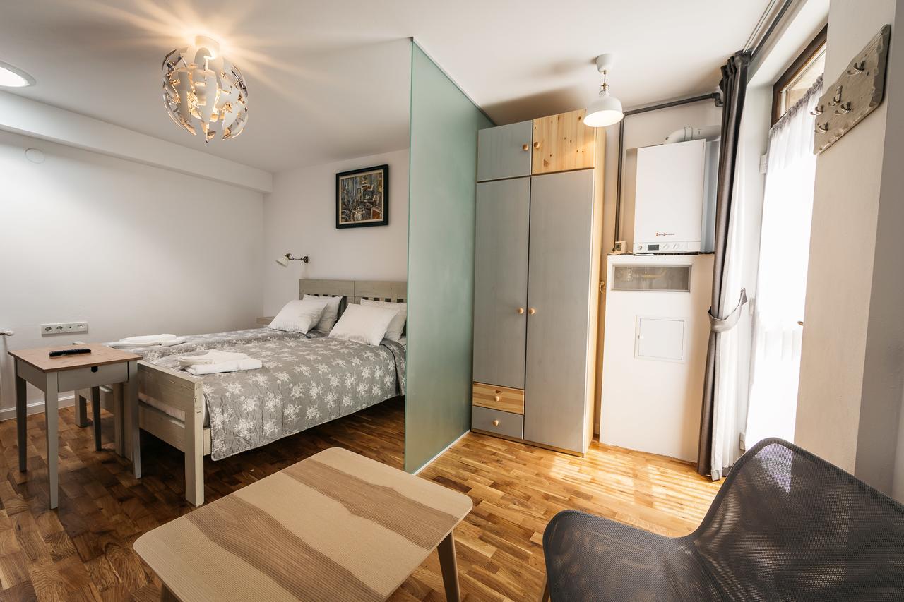 Yellowboot Aparthotel Sibiu Exterior photo